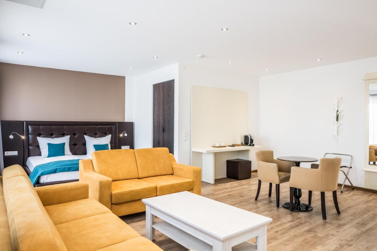 לודוויגסהאפן אם ריין Rheincity Hotel & Boardinghouse מראה חיצוני תמונה