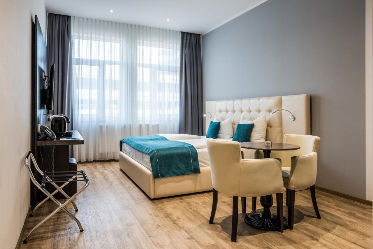 לודוויגסהאפן אם ריין Rheincity Hotel & Boardinghouse מראה חיצוני תמונה