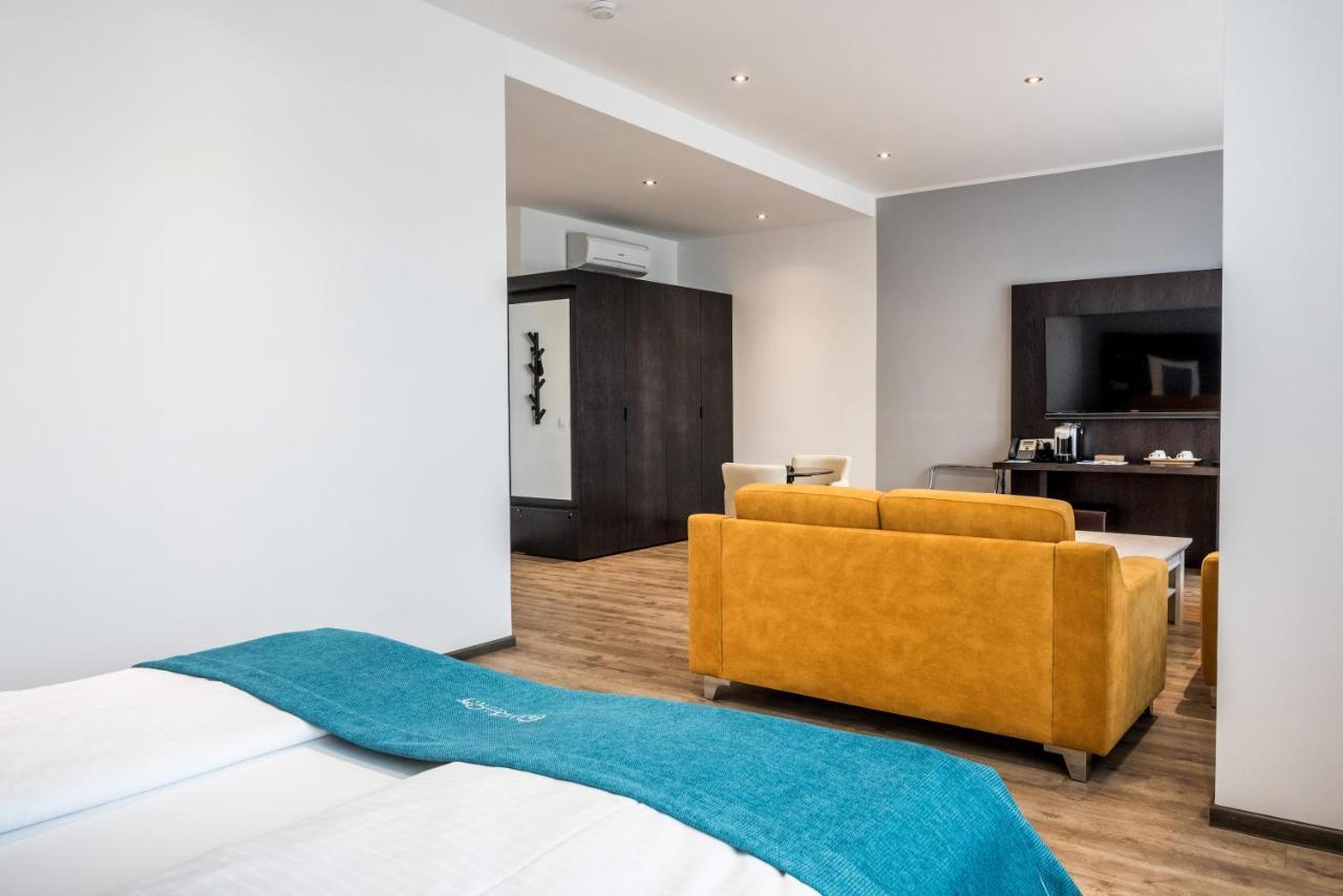 לודוויגסהאפן אם ריין Rheincity Hotel & Boardinghouse מראה חיצוני תמונה