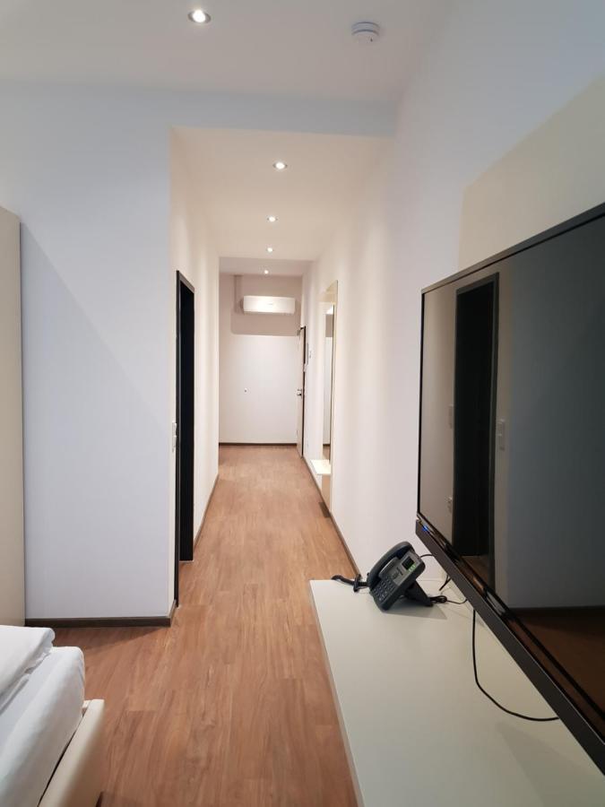 לודוויגסהאפן אם ריין Rheincity Hotel & Boardinghouse מראה חיצוני תמונה